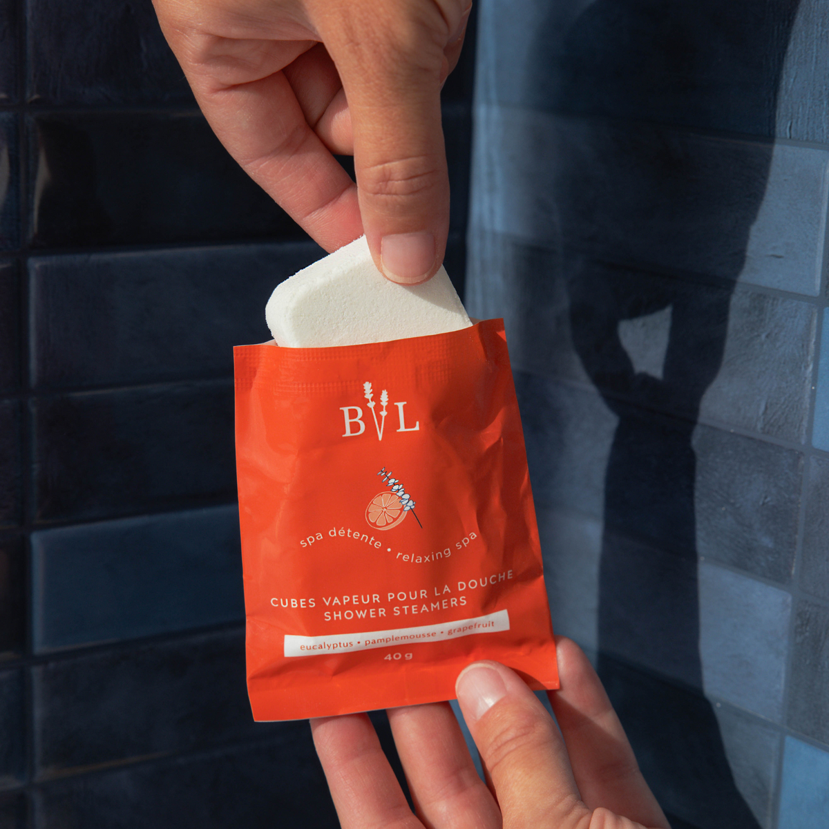 Cube vapeur de douche enrichi d'huiles essentielles d'eucalyptus et de pamplemousse