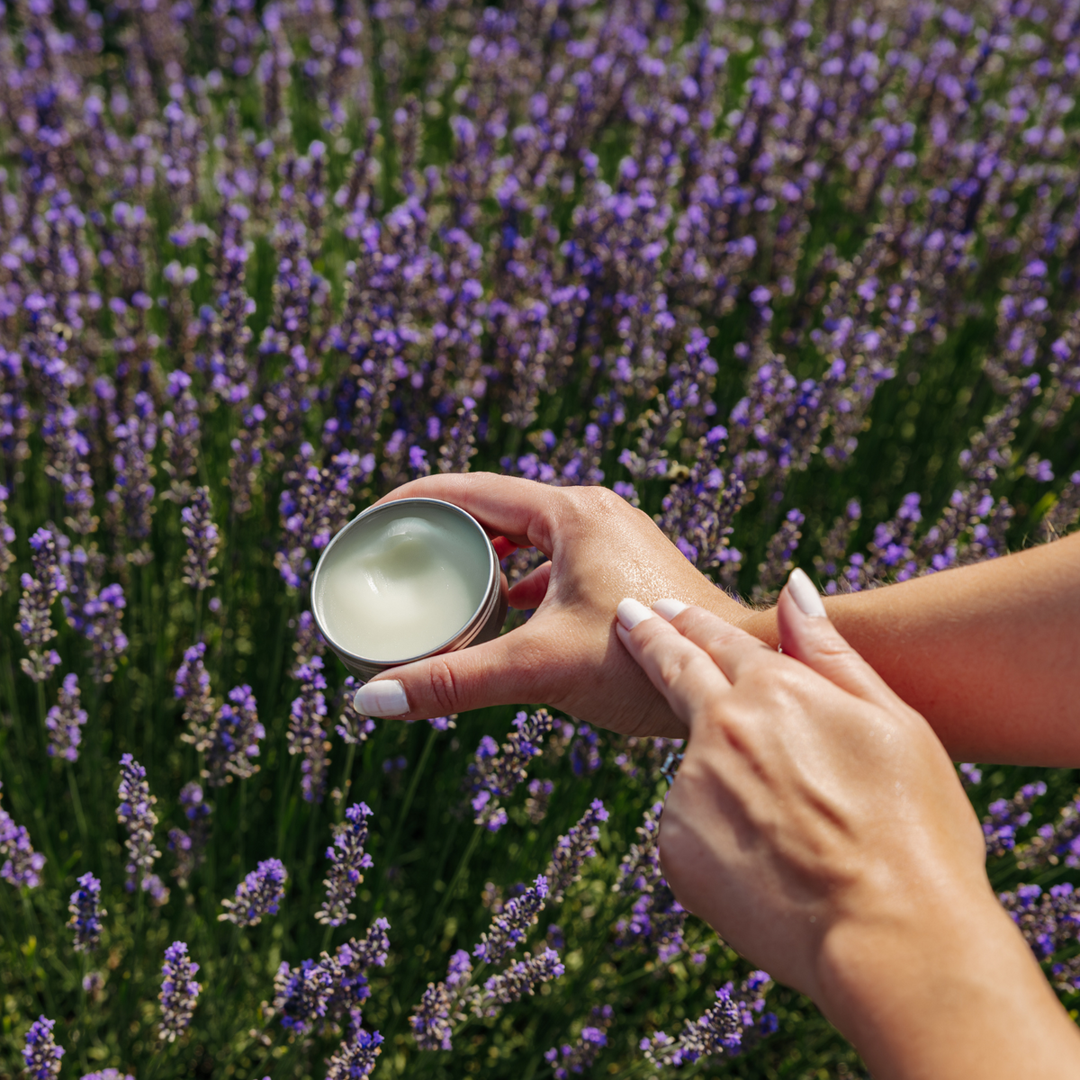 Baume ultra hydratant et apaisant pour la peau sèche et craquelée à la lavande